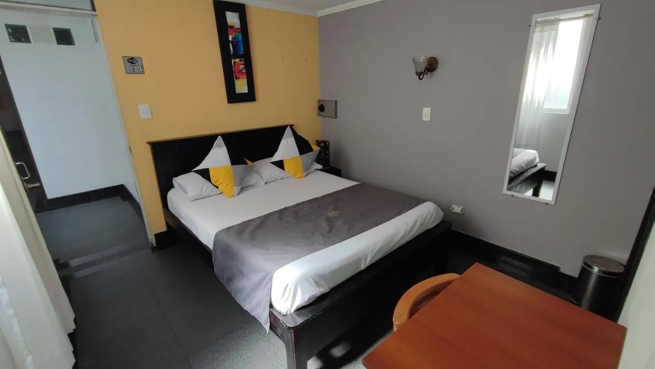 Hotel Rivera Deluxe Богота