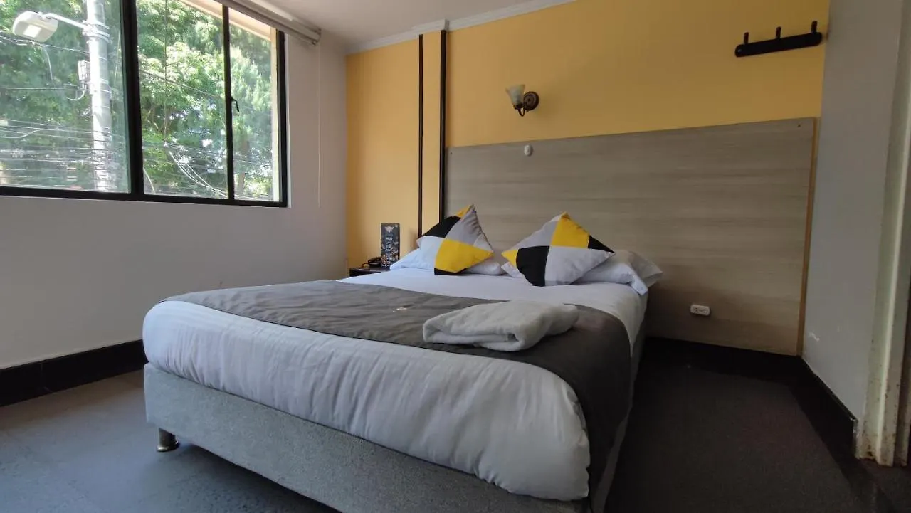 Hotel Rivera Deluxe Богота