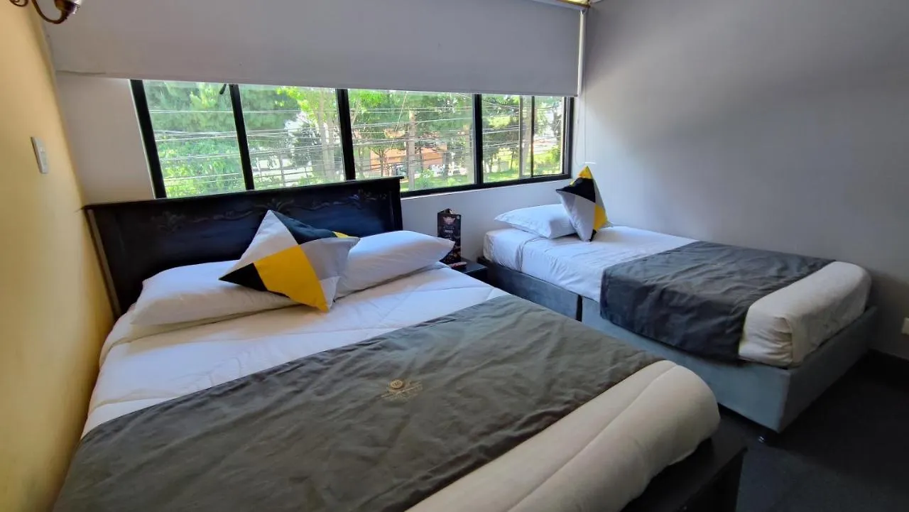 Hotel Rivera Deluxe contacts